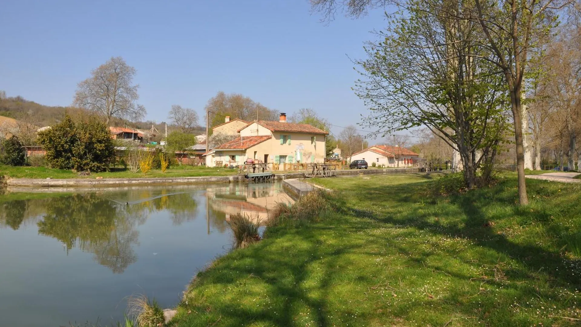 Domaine De Hurlevent Bed & Breakfast Montgaillard-Lauragais